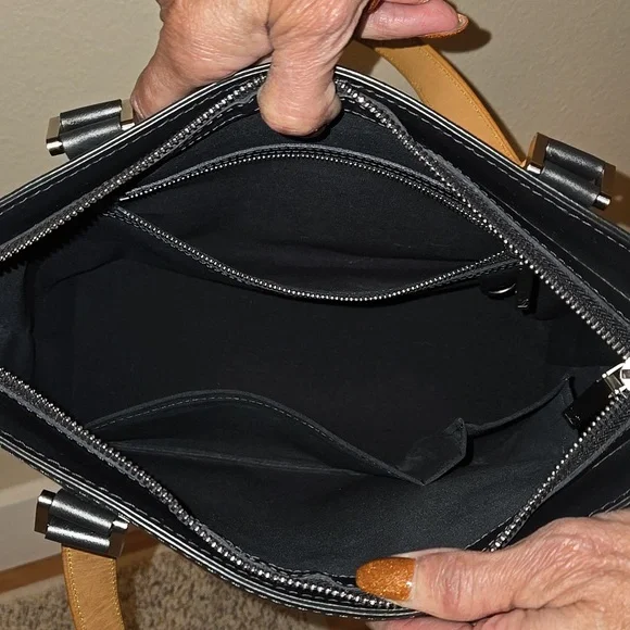 LOUIS VUITTON EMPREINTE Montaigne Noir Tote & Wallet - Picture 8 of 17